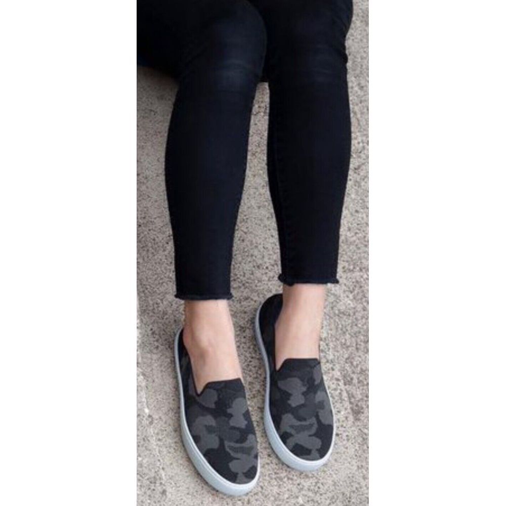 Rothy's The Original Slip On Sneaker Grey Camo Textile Size Women's 8